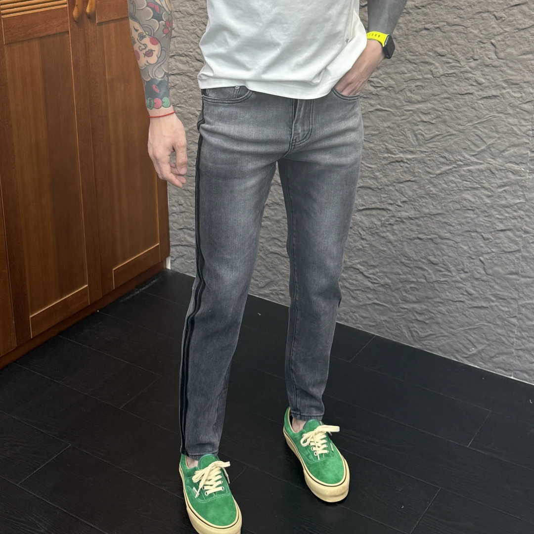 2025春季新款时尚休闲百搭渐变烟灰色男士小脚牛仔裤YC6211