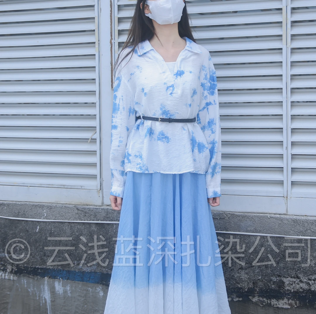 云浅蓝深 扎染设计款假两件上衣