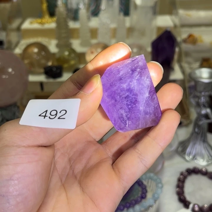 未镶嵌水晶大型摆件（非配饰）