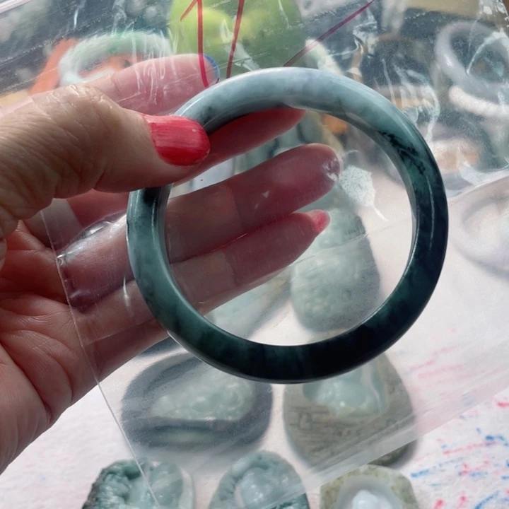 @***头翡翠未镶嵌颈饰成品