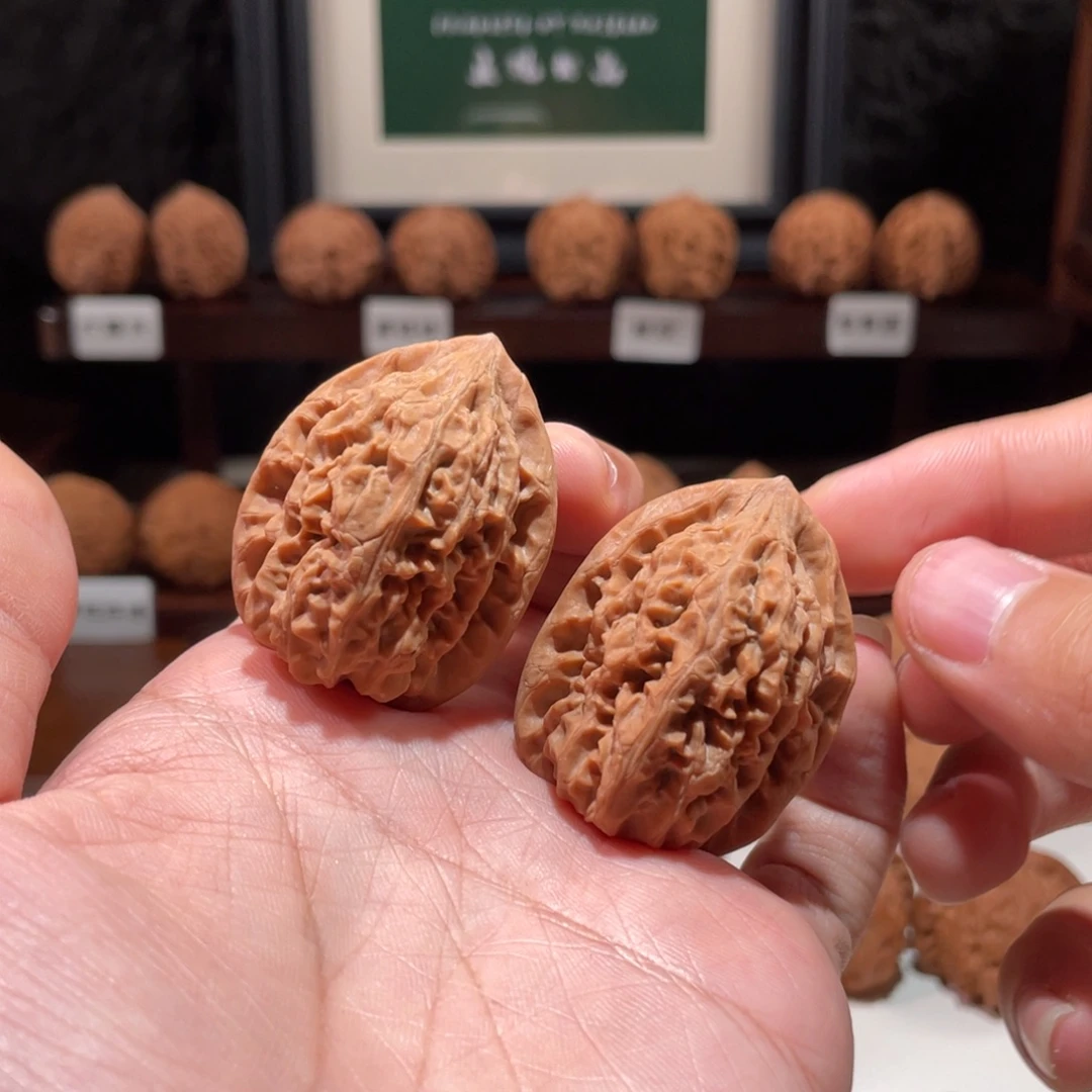 遛***桃把件文玩核桃文玩核桃扶摇鸡心33