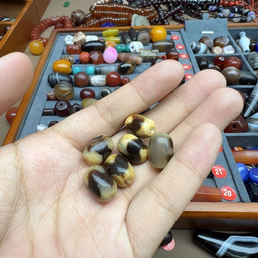 忠****合金玛瑙/玉髓珠宝半成品