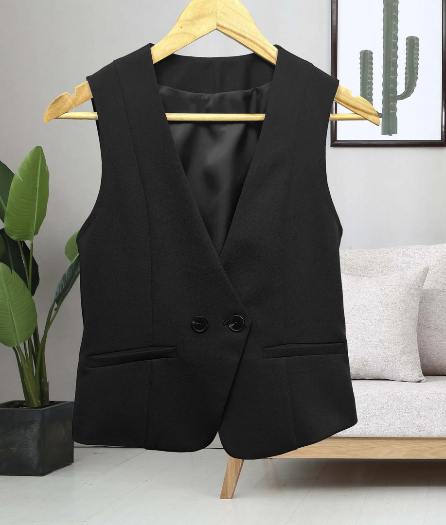 春秋女外套时尚洋气马甲2025春秋款短款背心外搭马甲23111