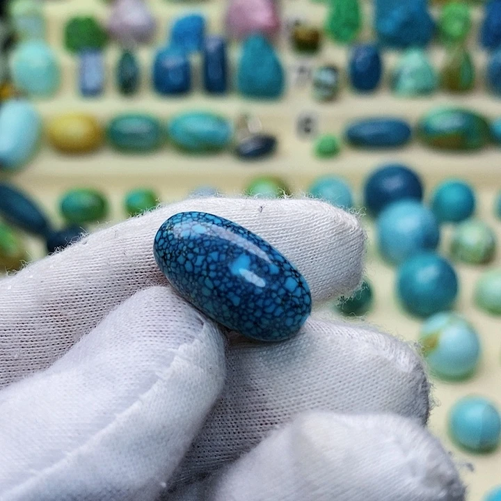 绿松石配饰未镶嵌