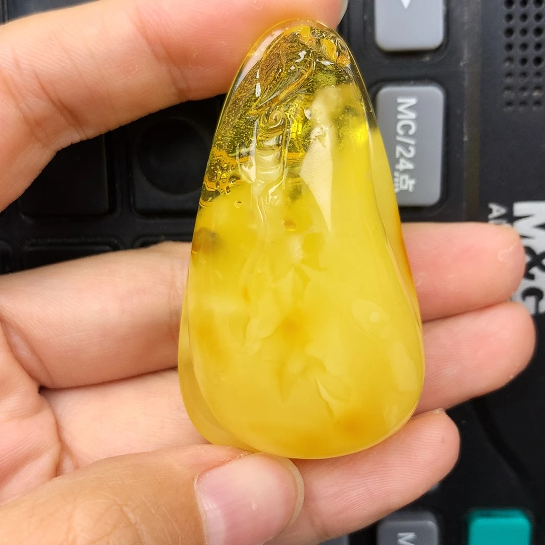 琥珀未镶嵌珠宝奇石
