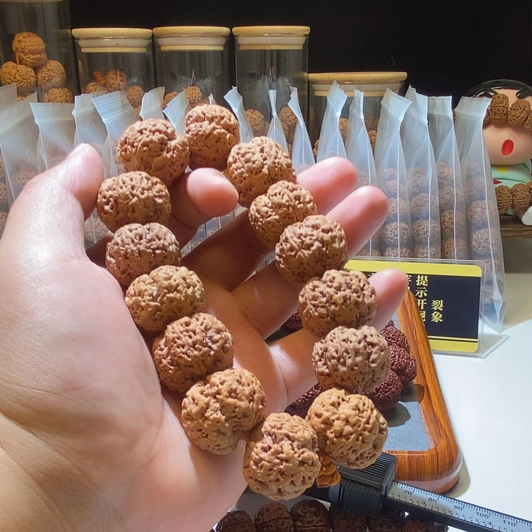 吊坠金刚菩提粱傲雪梅花25mm