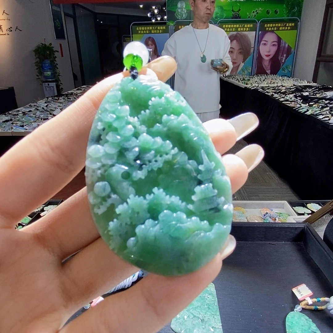 颈饰未镶嵌翡翠翡翠