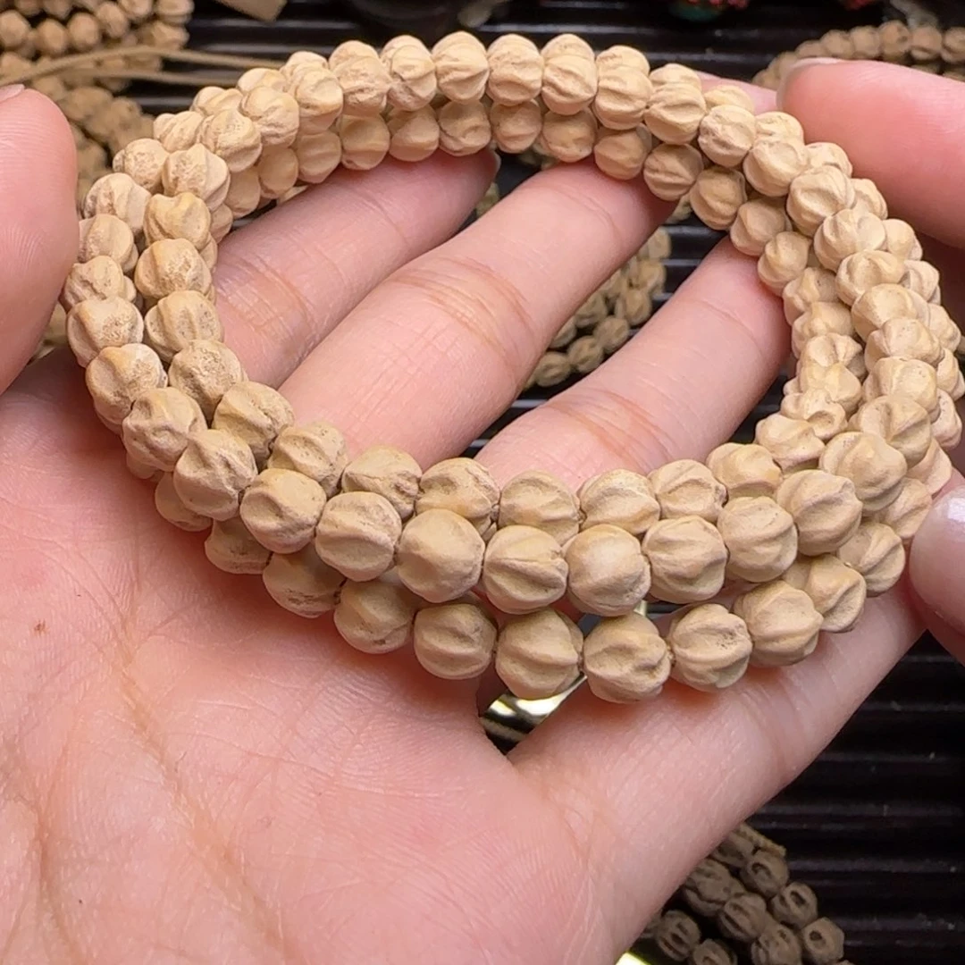 柏香籽/百香籽吊坠A****僧