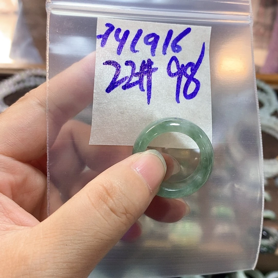 未镶嵌定制翡翠翡翠