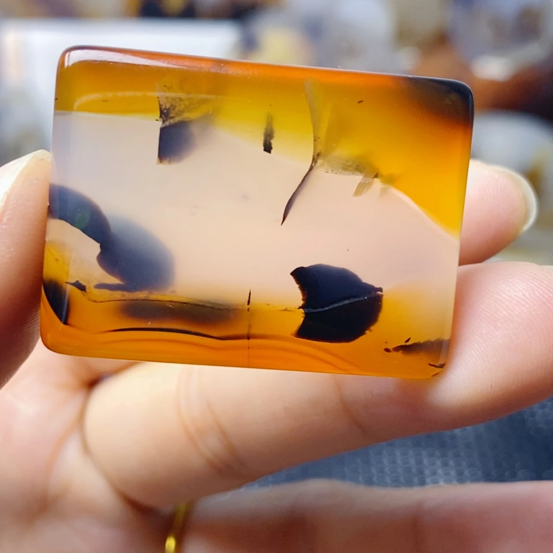 玛瑙/玉髓未镶嵌珠宝奇石