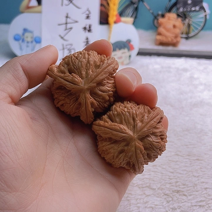吊坠文玩核桃哈***&三棱