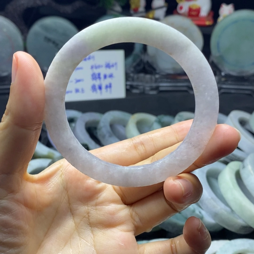 定制翡翠未镶嵌手镯