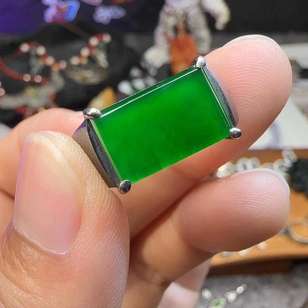 爱****翡翠银S925镶嵌戒指