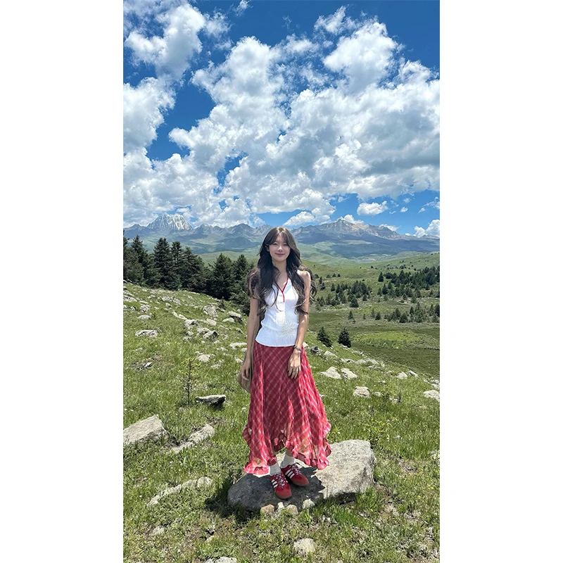 纯欲慵懒风女装夏季辣妹打底显瘦百搭背心吊带高腰红色格子半身裙
