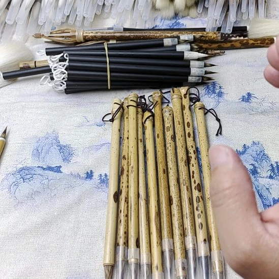 纯紫狼毫中楷毛笔一支