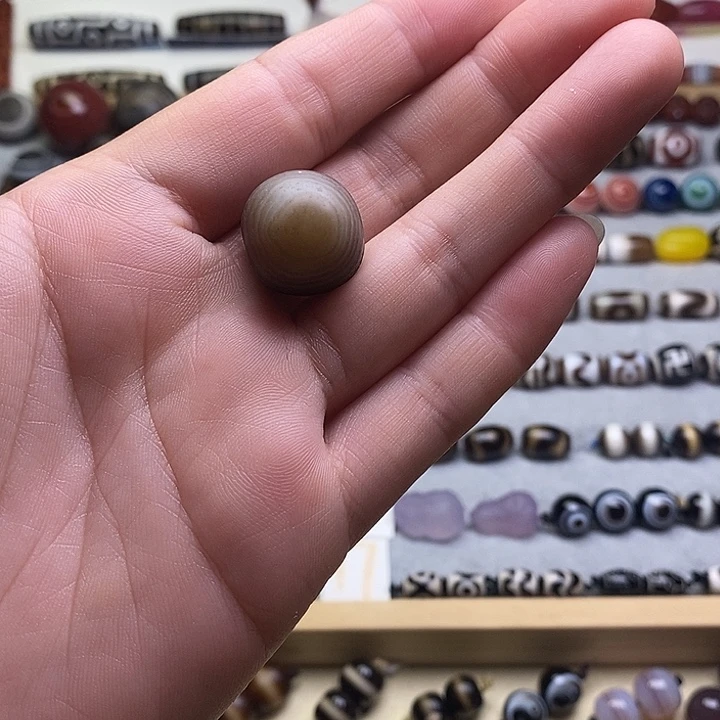 ****语未镶嵌颈饰玛瑙/玉髓