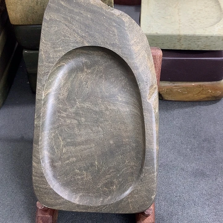 广东肇庆原石端砚