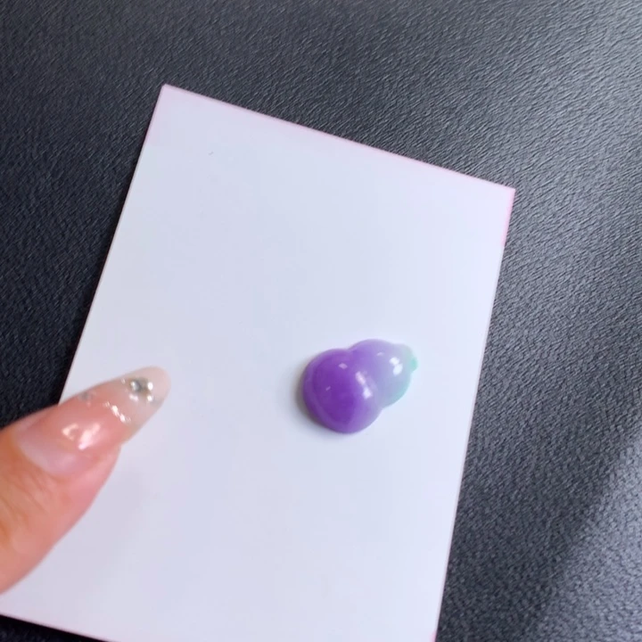 林****春彩紫精品葫芦吊坠