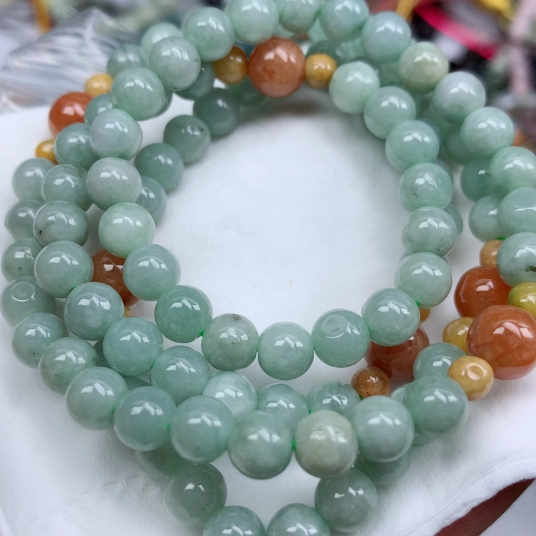 翡翠颈饰未镶嵌手串