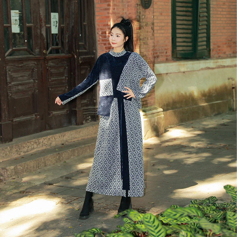 杨丽萍衣橱-向晚不规则上衣加江上中式半身裙套装