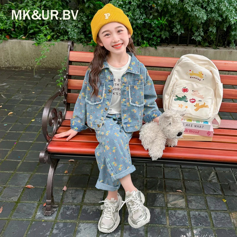 女童牛仔套装洋气时髦秋装儿童休闲满印小花两件套女孩外套牛仔裤