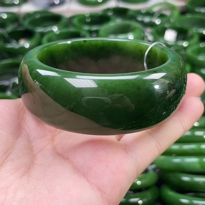 未镶嵌手镯和田玉（碧玉）