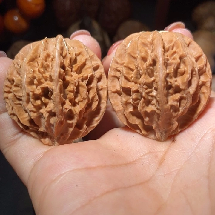 文玩核桃把件东北楸子小雪141