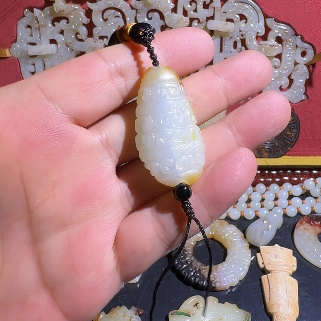 和田玉（糖玉）未镶嵌挂件