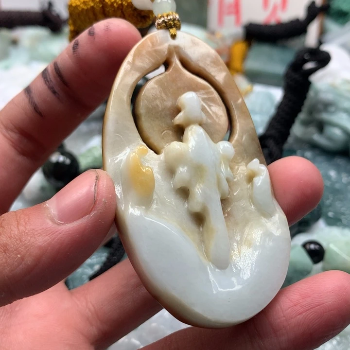 翡翠未镶嵌颈饰保真天然a货翡翠