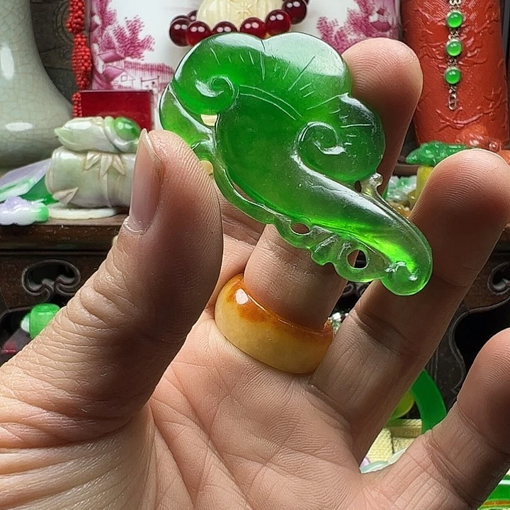 翡翠未镶嵌颈饰全场福利