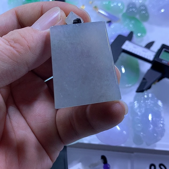 颈饰未镶嵌翡翠天然翡翠A货吊坠