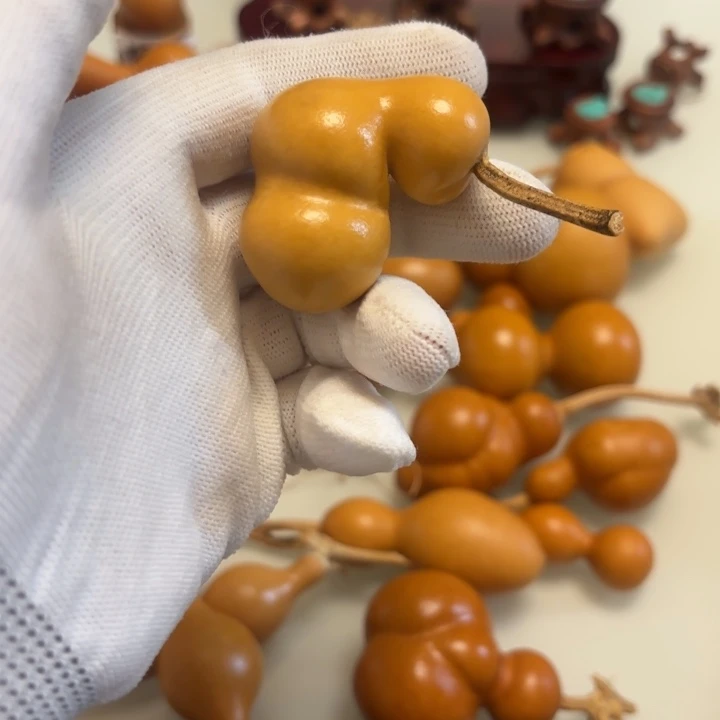 用***4天然手捻老皮葫芦