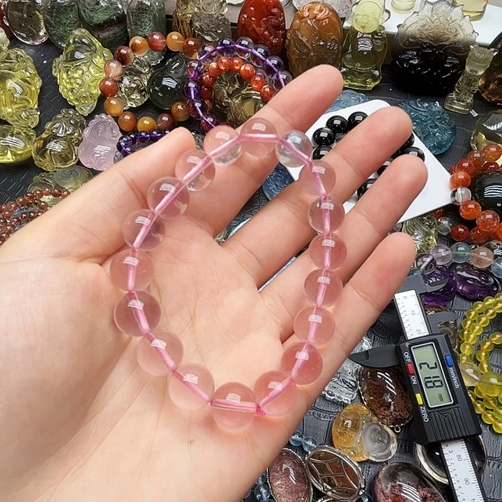 杨***淇未镶嵌颈饰水晶水晶