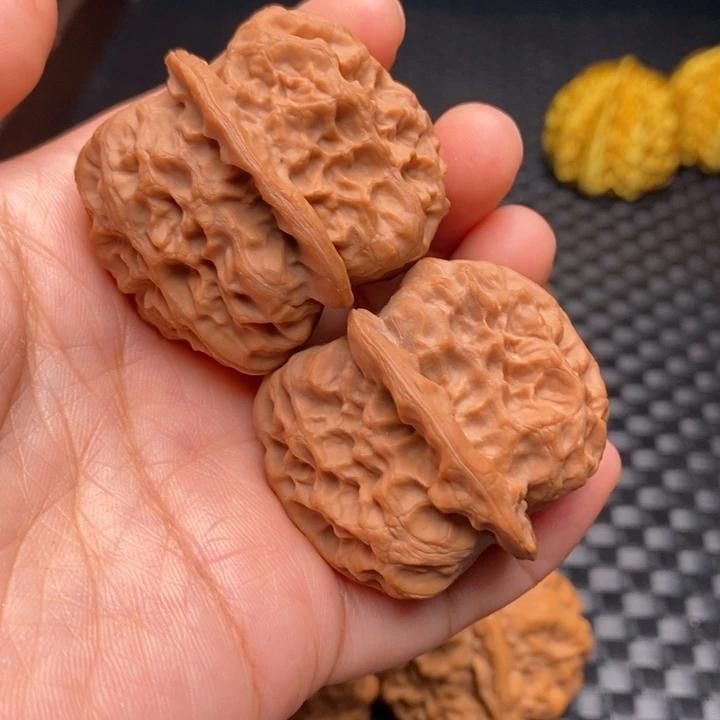 把件文玩核桃金钟
