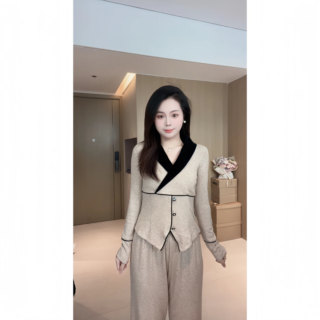 轻熟简约风杏色套装冬季V领收腰高级感上衣气质阔腿裤两件套女