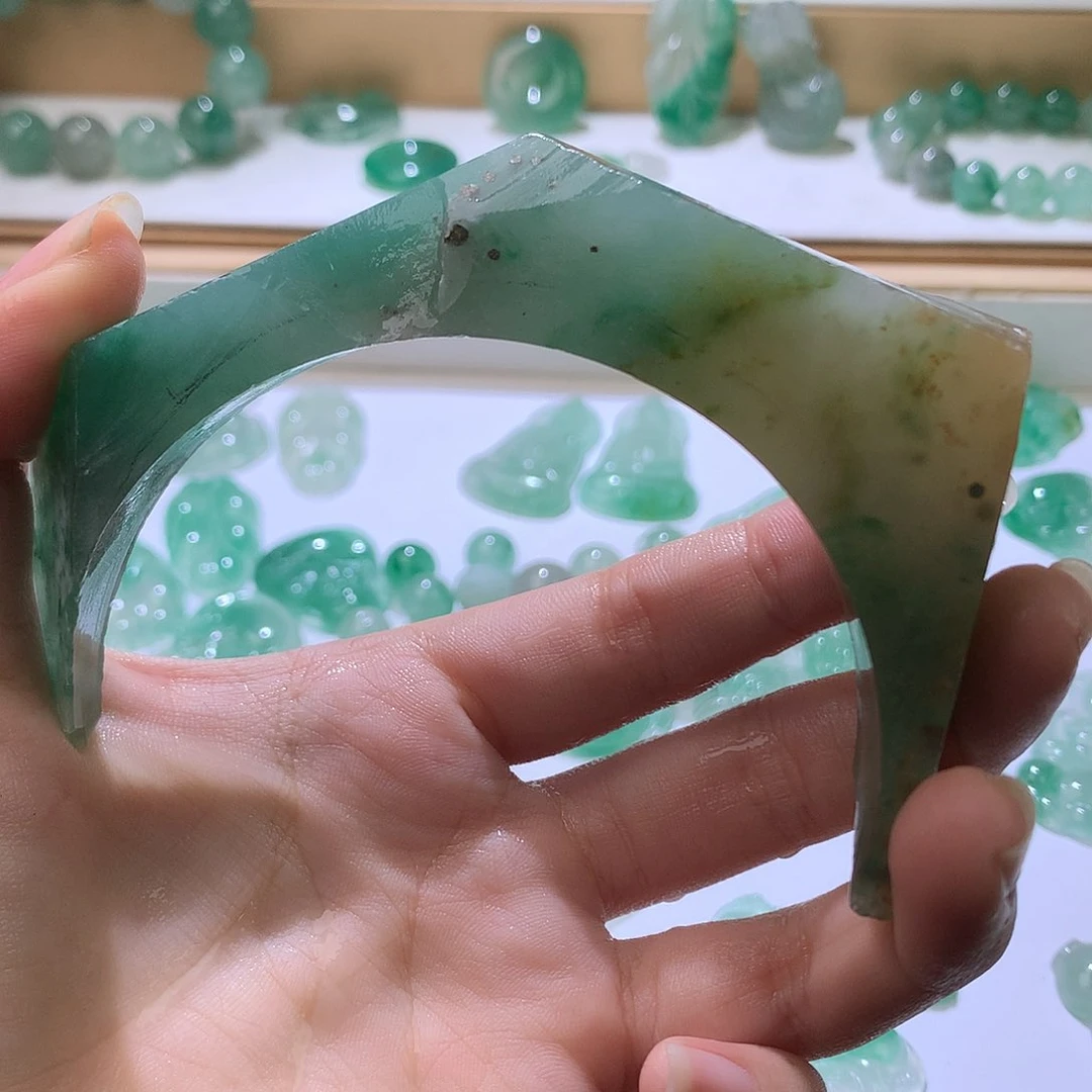 石英质玉未镶嵌珠宝半成品