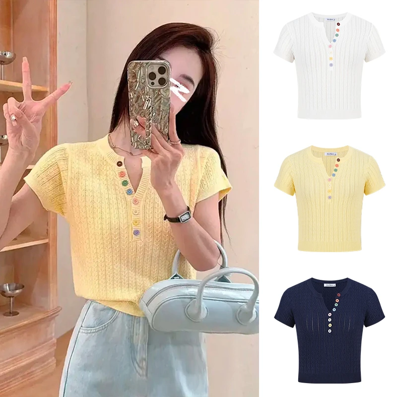 Moses Queen/魔西女王彩色纽扣V领小香风针织衫减龄时尚别致上衣