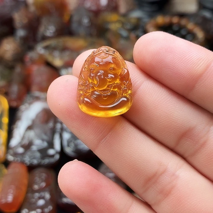 琥珀未镶嵌裸石13