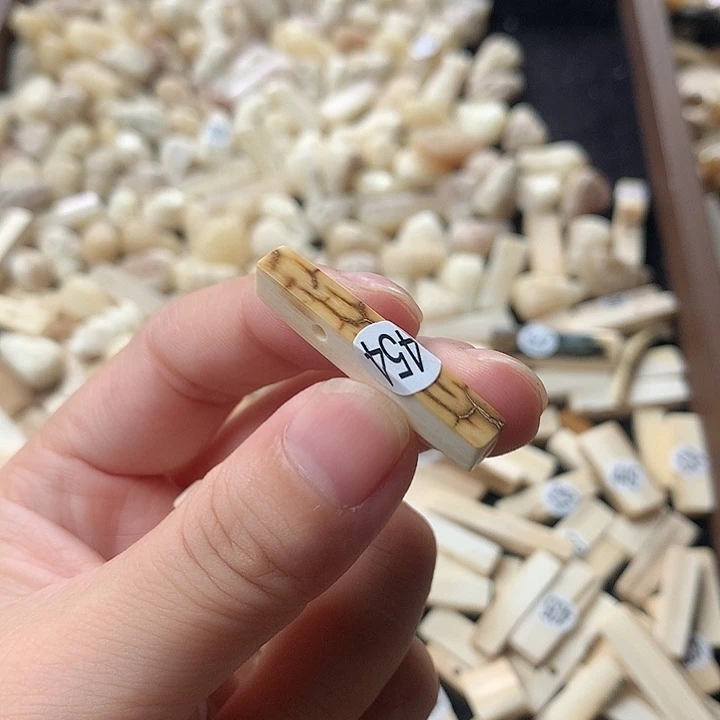 泥塑不打孔联系客服