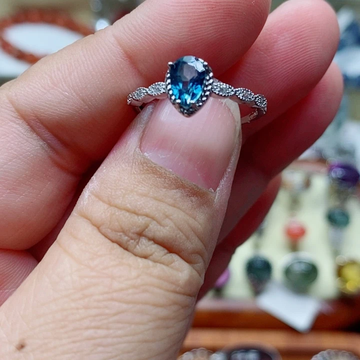 未镶嵌颈饰水晶水晶