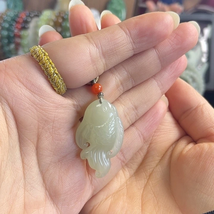 和田玉（糖玉）未镶嵌颈饰