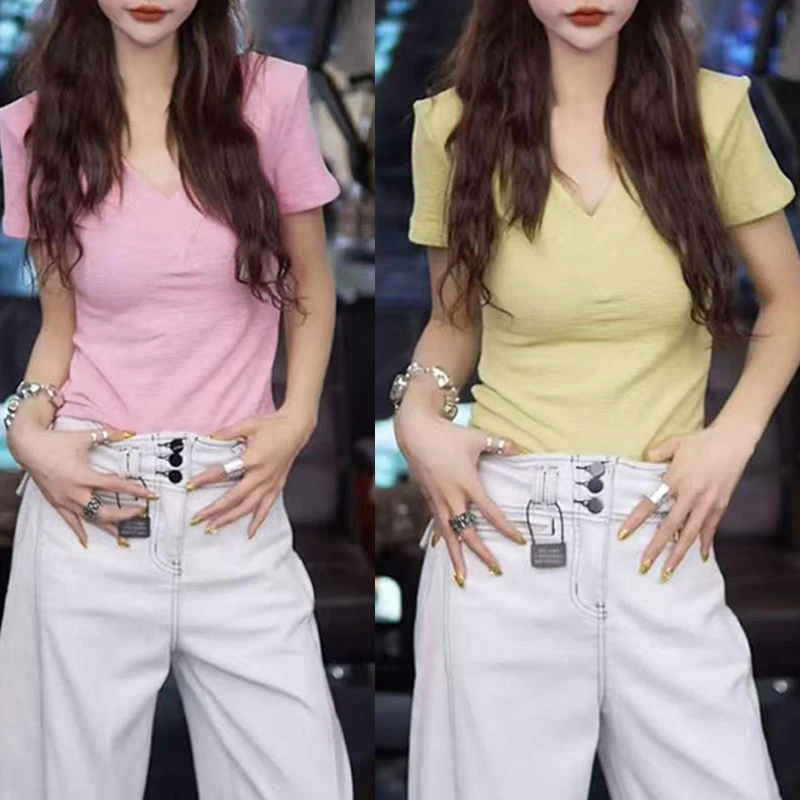 2025年夏季新款韩版V领T恤女装休闲百搭小个子时尚设计感显瘦上衣