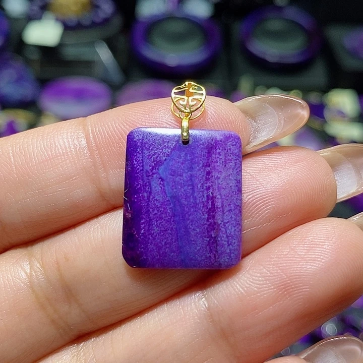 苏纪石（舒俱来）吊坠18K金镶嵌麒*?