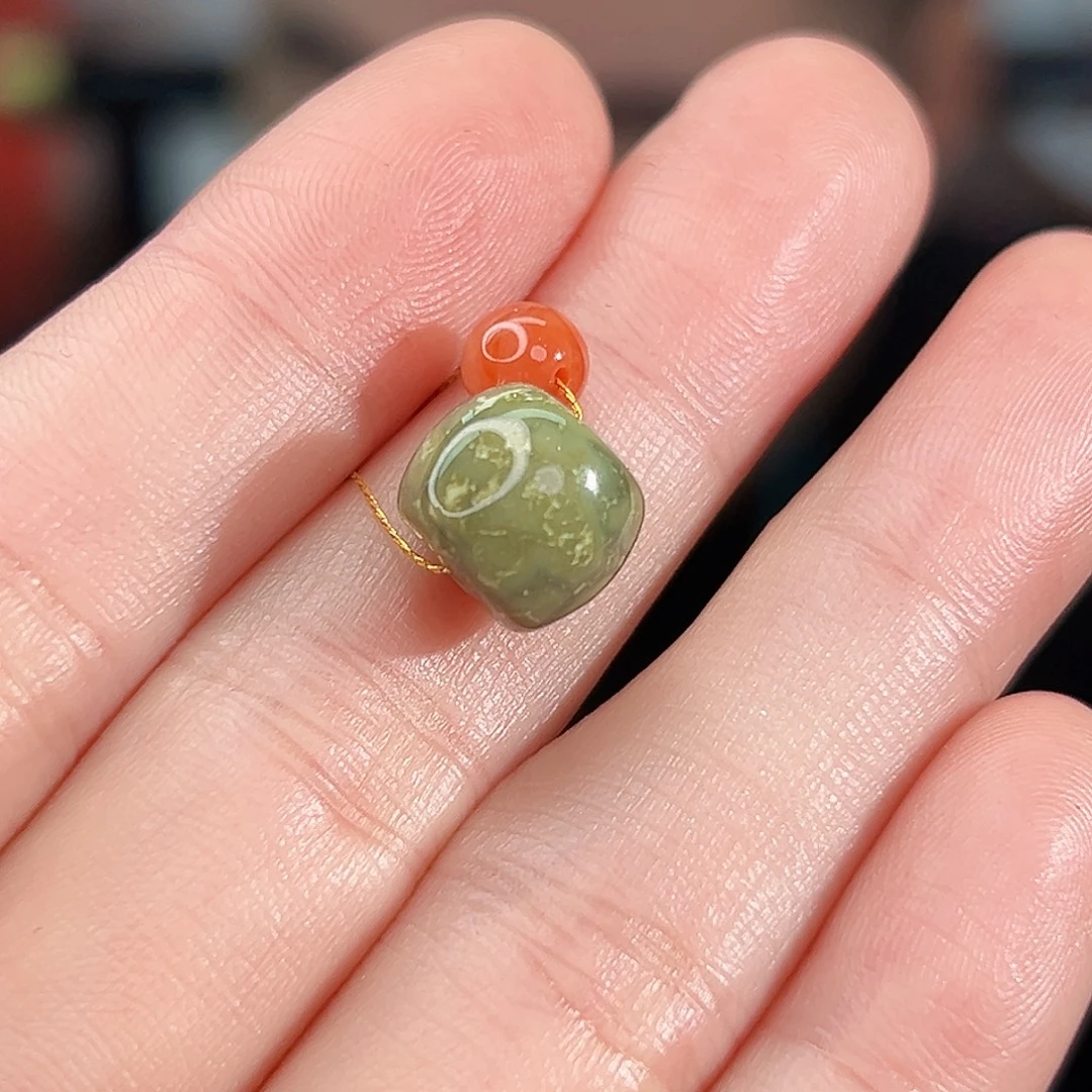 南红玛瑙未镶嵌珠宝奇石