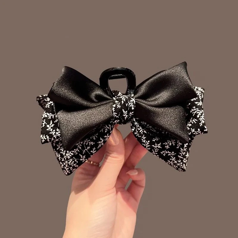 缎面高级感碎花蝴蝶结抓夹女2025年新款百搭后脑盘发鲨鱼夹马尾夹