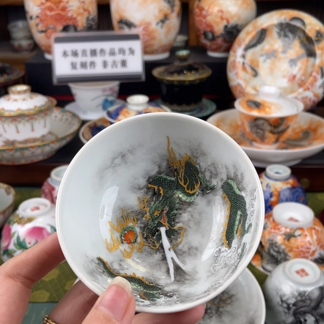 陶瓷的设计师是一个人