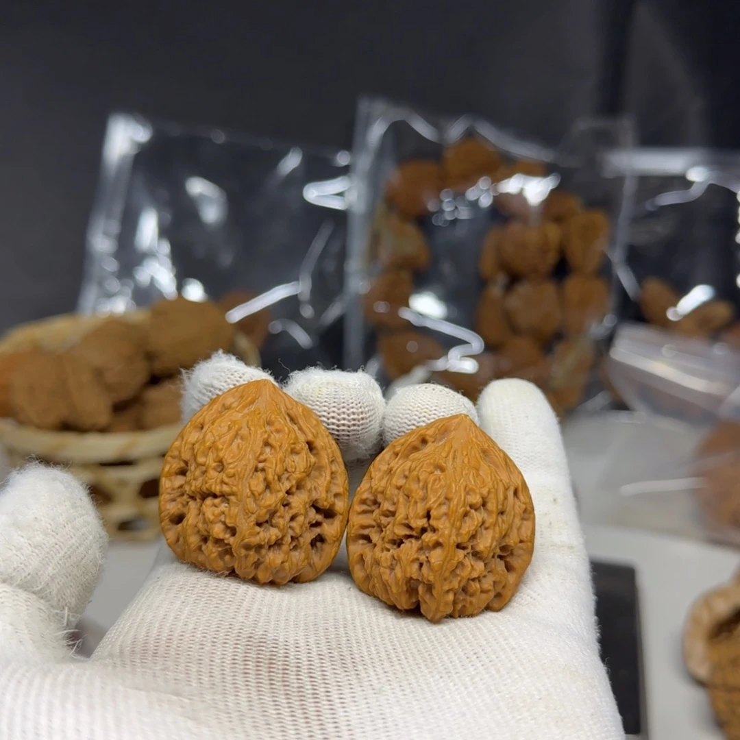 【闪购商品】?****à手捻