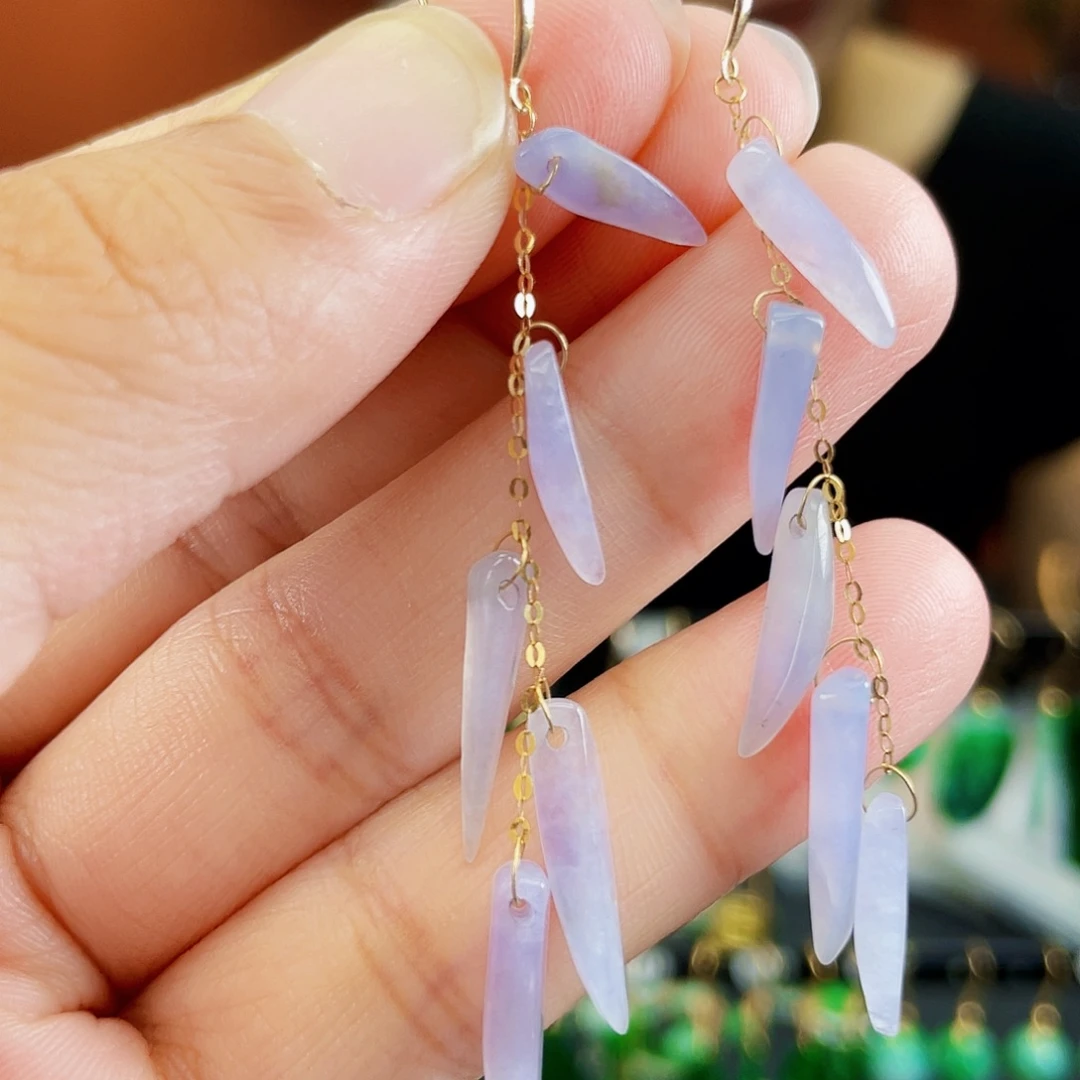 18K金镶嵌翡翠耳饰