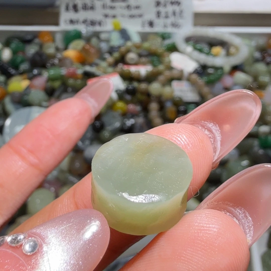 和田玉未镶嵌珠宝半成品