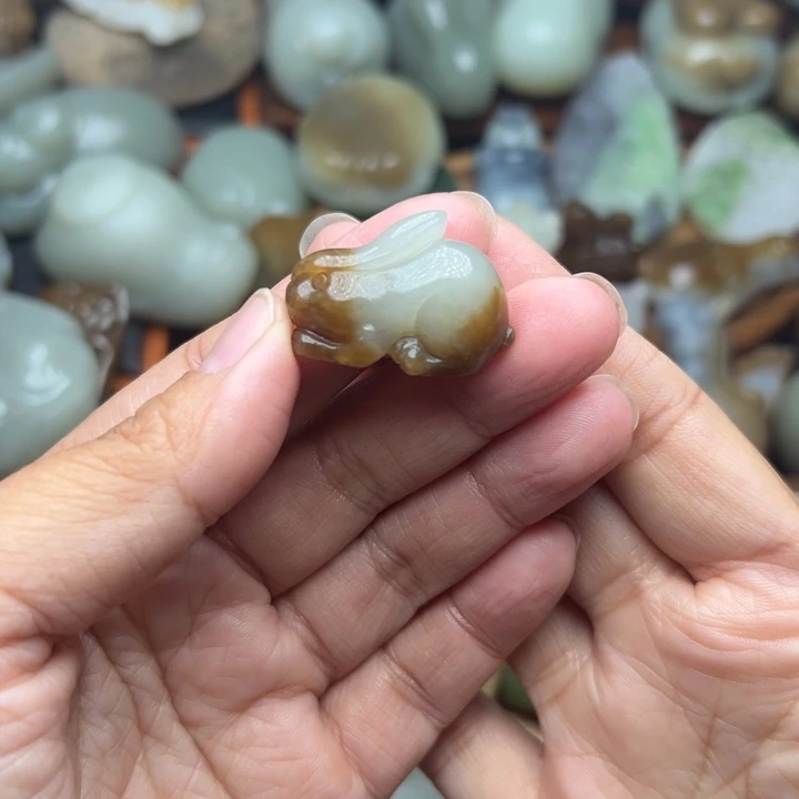 未镶嵌和田玉（糖玉）珠宝奇石